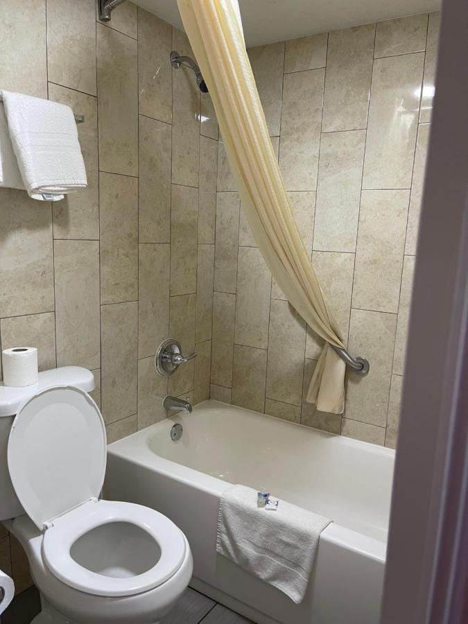 Deluxe Inn Запад Мемфис Экстерьер фото